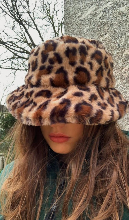 Chapeau d'Hiver en Peluche Léopard