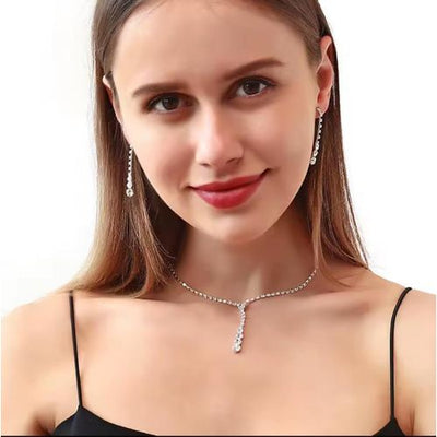 Ensemble de Bijoux en Cristal Plaqué Argent, Boucles d'Oreilles et Collier pour Soirée