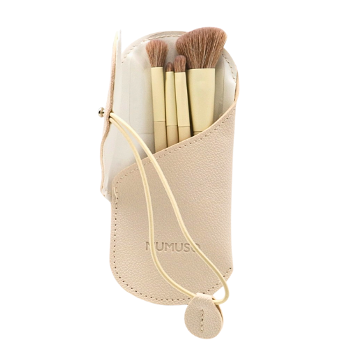Set of 4 Makeup Brushes with Storage Bag