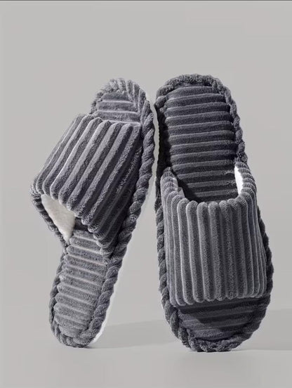 Plush slippers, soft and comfortable